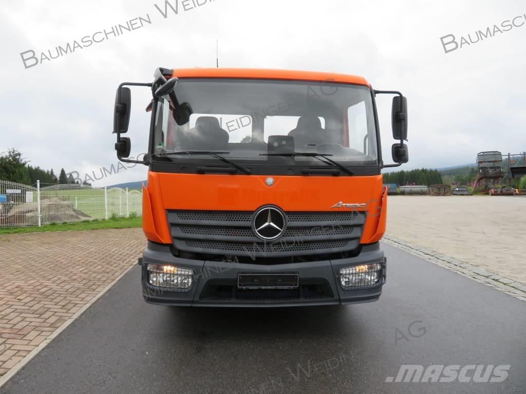 Mercedes-Benz 818K Lastbiler med tip