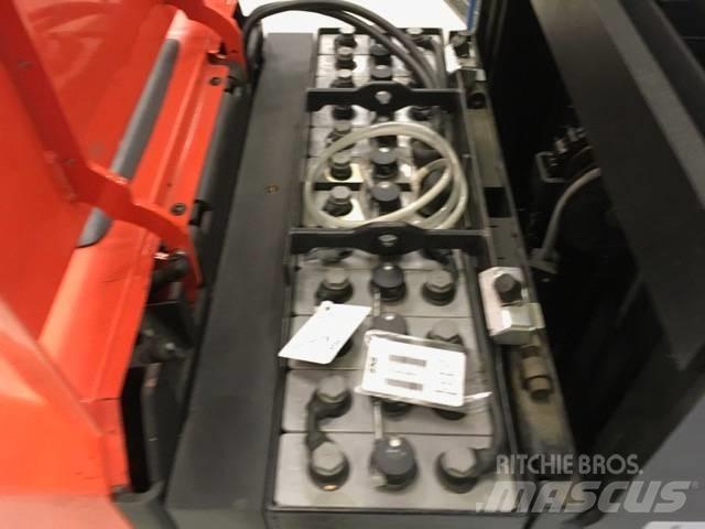 Toyota OSE 100 W Plukketruck, lav