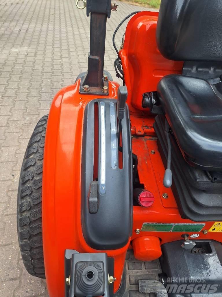 Kioti CK2810 HST Traktorer