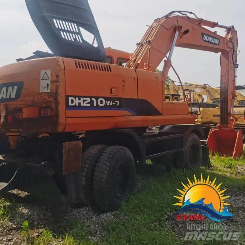 Doosan DH 210 W Gravemaskiner på hjul