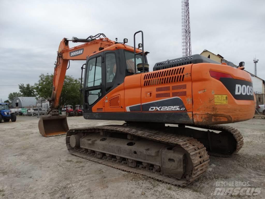Doosan DX 225 LC-5 Gravemaskiner på larvebånd