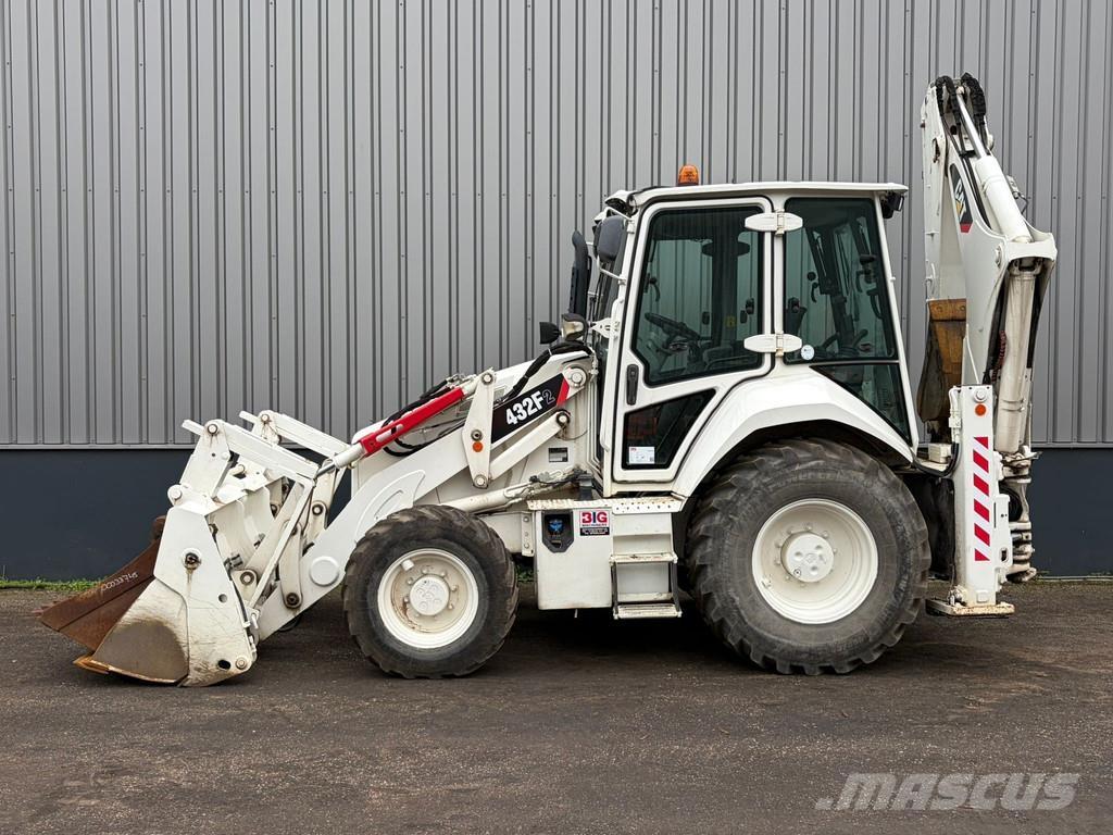 CAT 432F2 Rendegravere