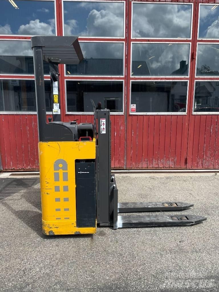 Atlet A160 Selvkørende stablere