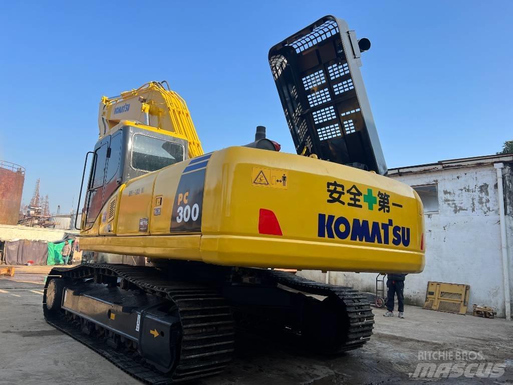 Komatsu PC300-7 Gravemaskiner på larvebånd