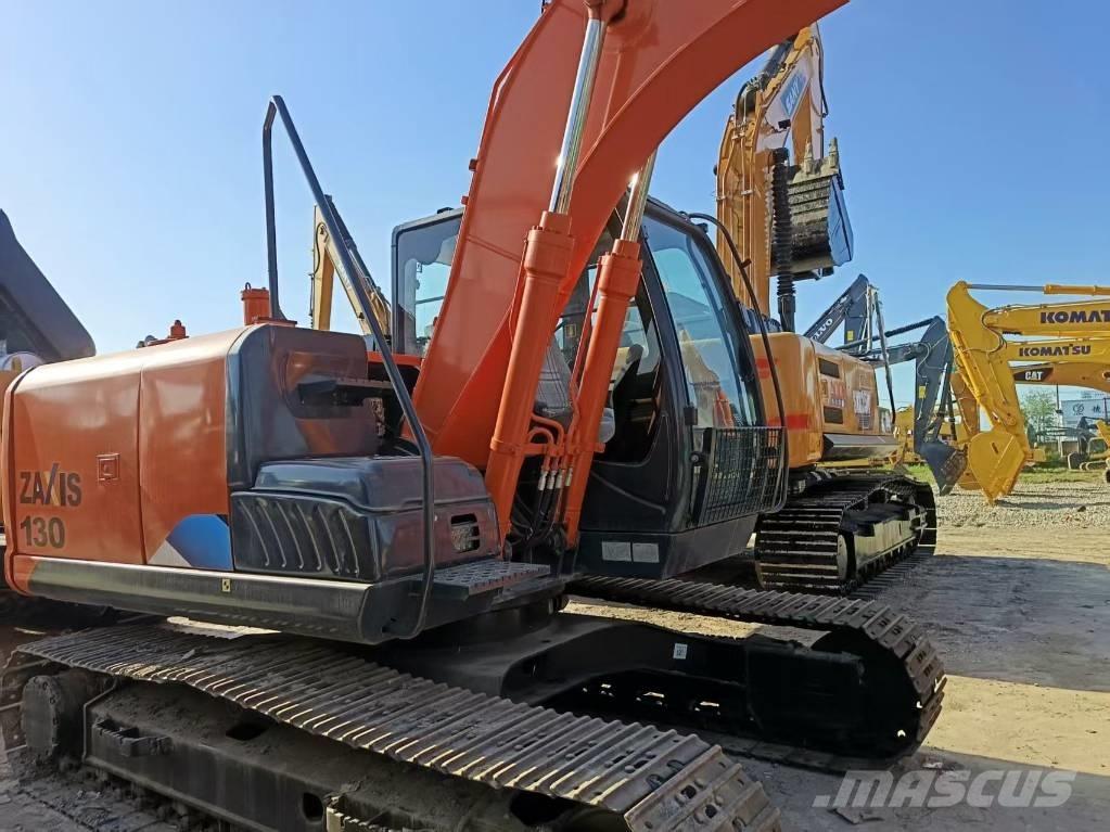Hitachi ZX 130 Gravemaskiner på larvebånd