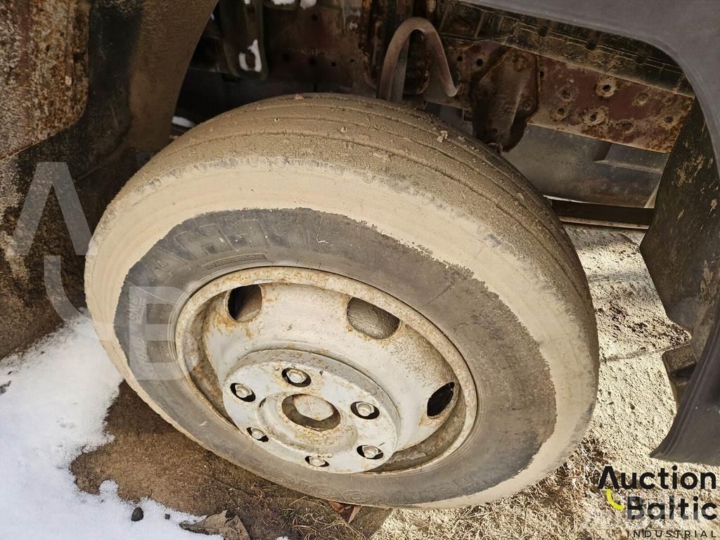 Mercedes-Benz 814 Tankbiler