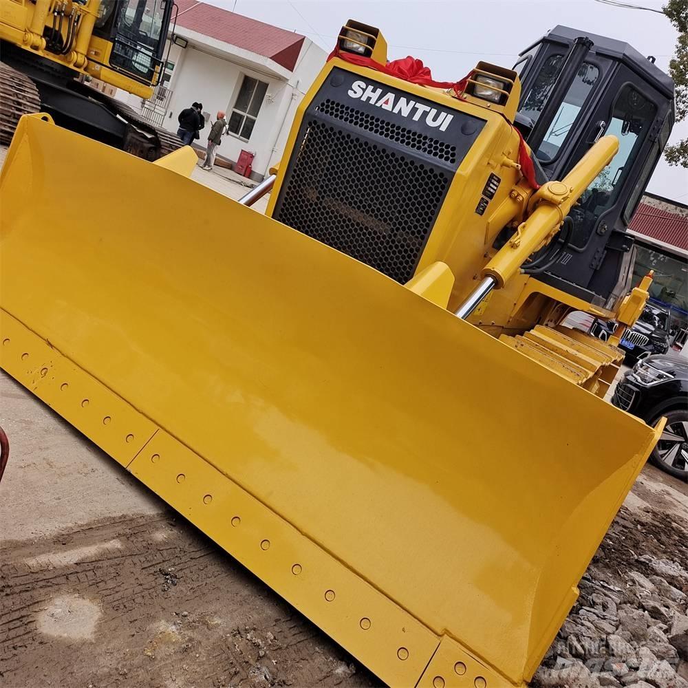Shantui SD 16 Bulldozer på larvebånd