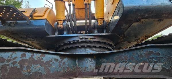 Hyundai Robex 300 LC Gravemaskiner på larvebånd