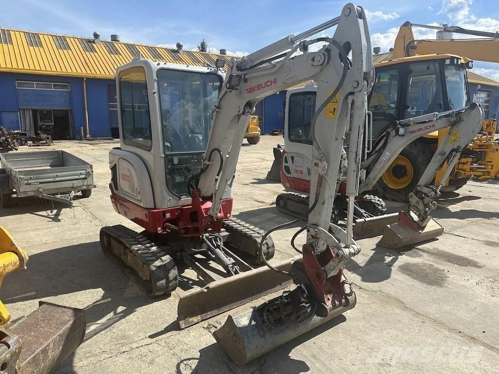 Takeuchi TB225 Minigravemaskiner
