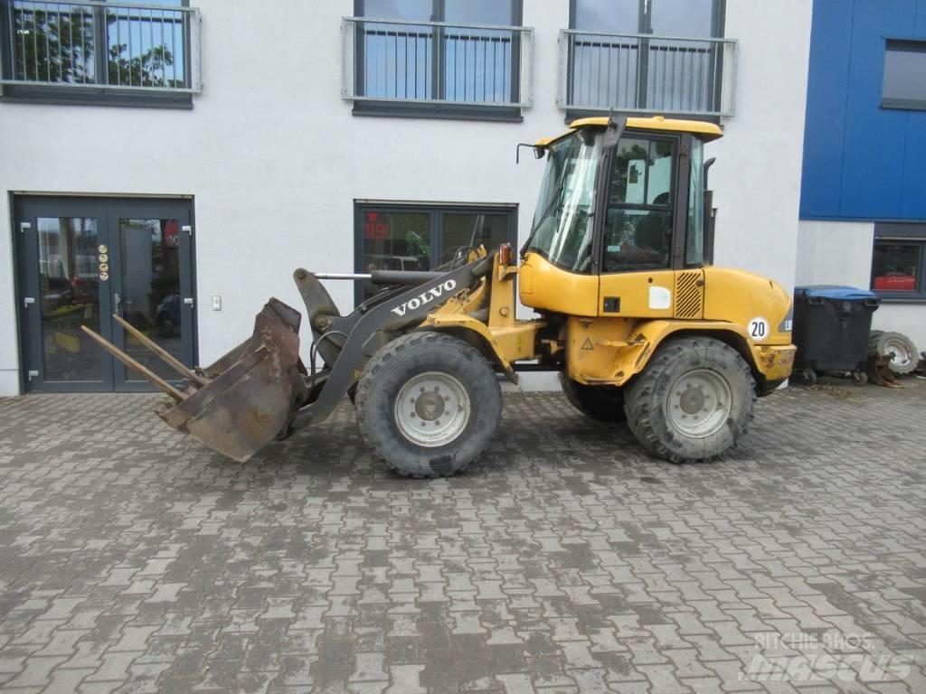 Volvo L 30 B Læssemaskiner på hjul