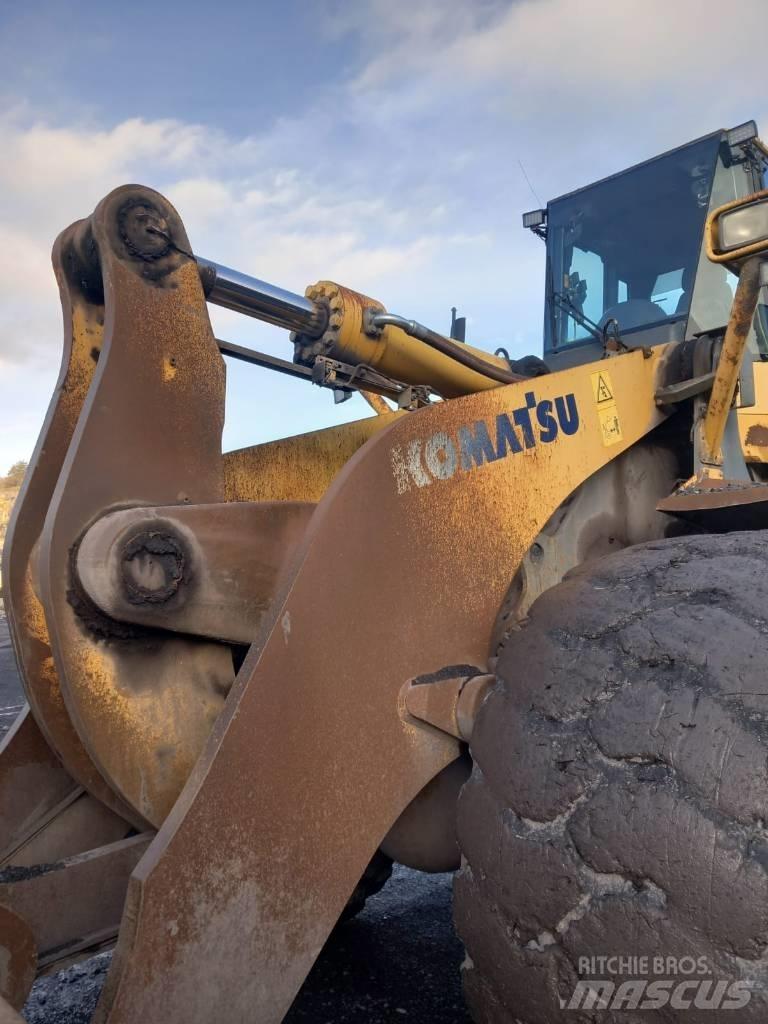 Komatsu WA 600-6 Læssemaskiner på hjul