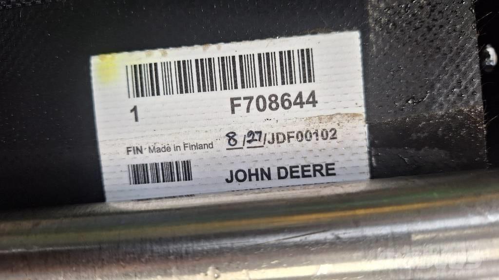 John Deere F708644 Kabiner og interiør