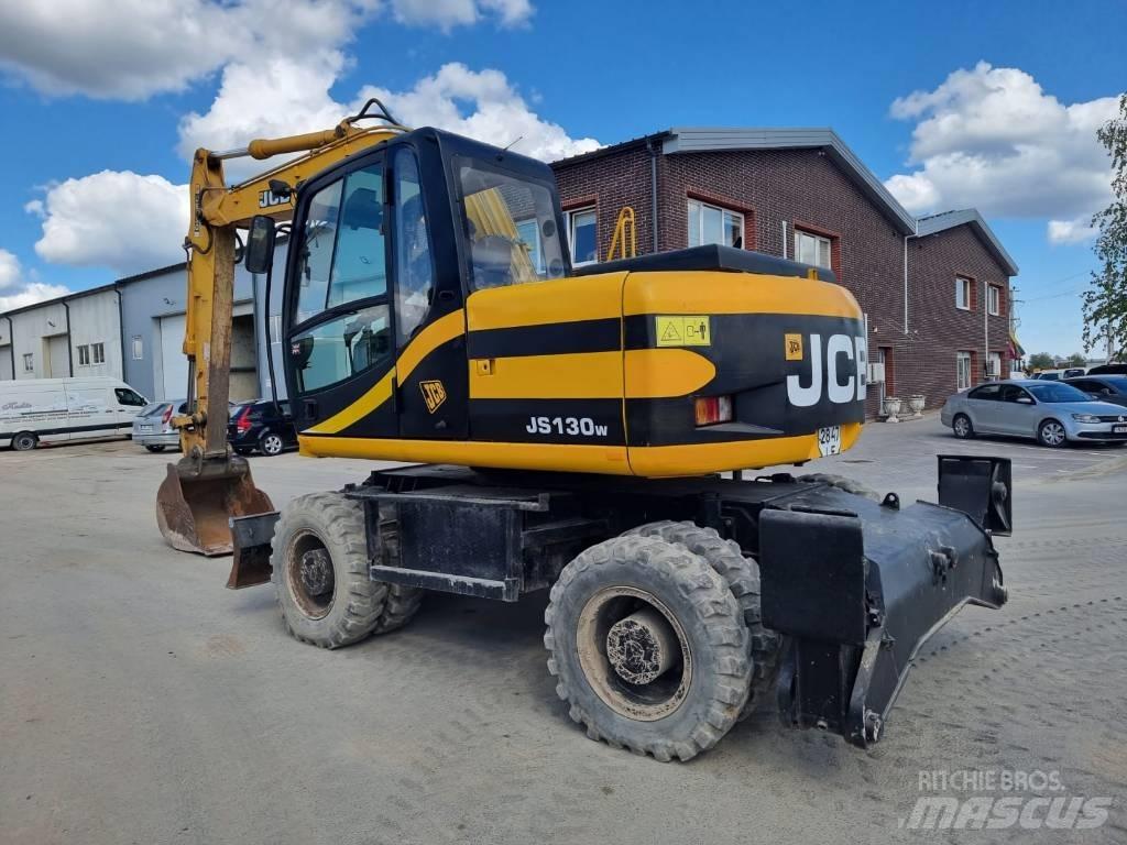 JCB JS 130 W Gravemaskiner på hjul
