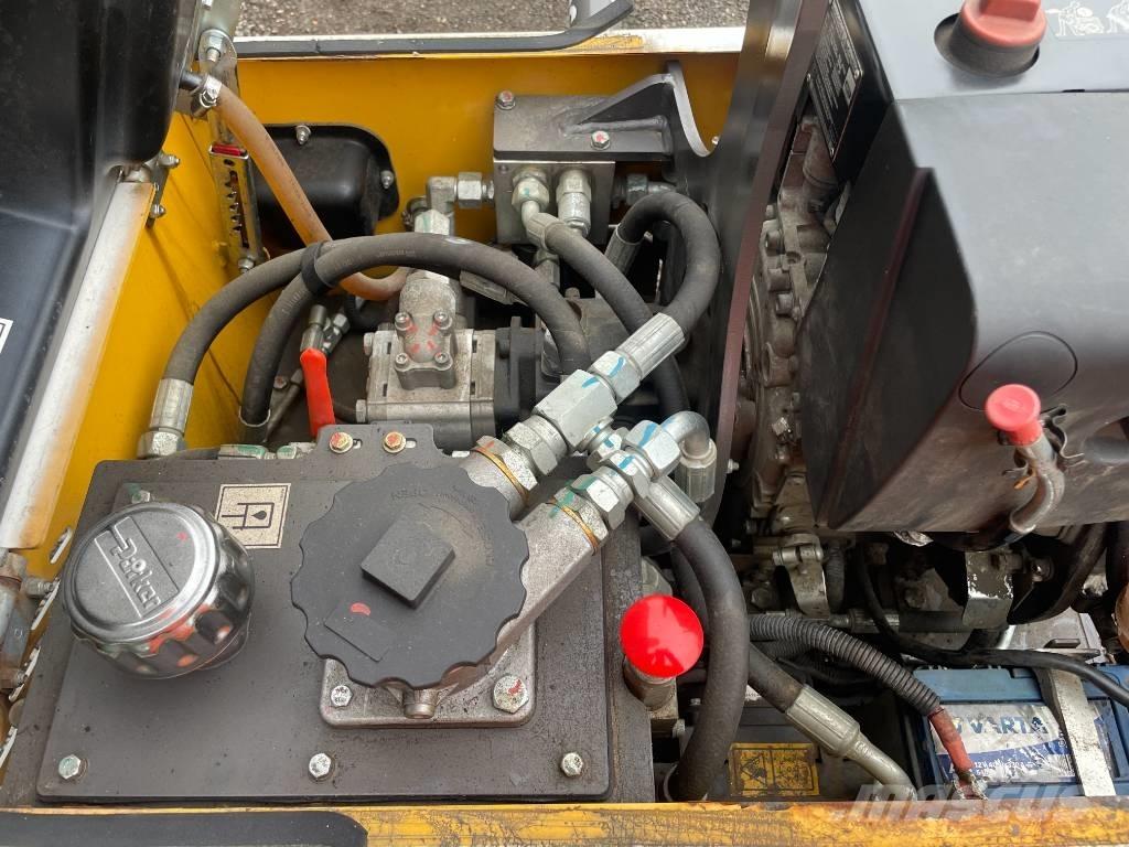 Mecalac MBR 71 Enkelt tromle