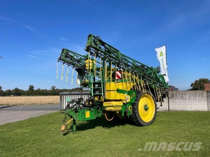 John Deere 824 Trailersprøjter
