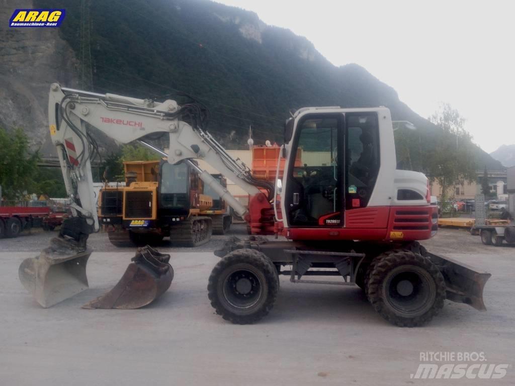 Takeuchi TB 295 W Gravemaskiner på hjul