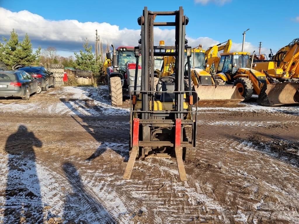 CAT DP 25 N Diesel gaffeltrucks
