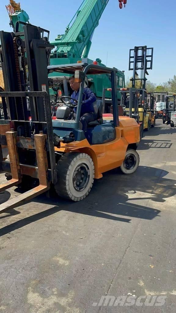 Toyota 5 ton Diesel gaffeltrucks