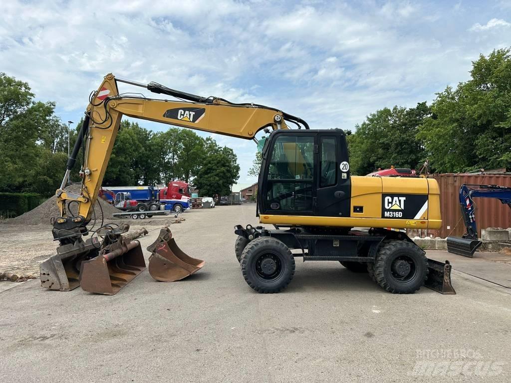 CAT M 316 D Gravemaskiner på hjul