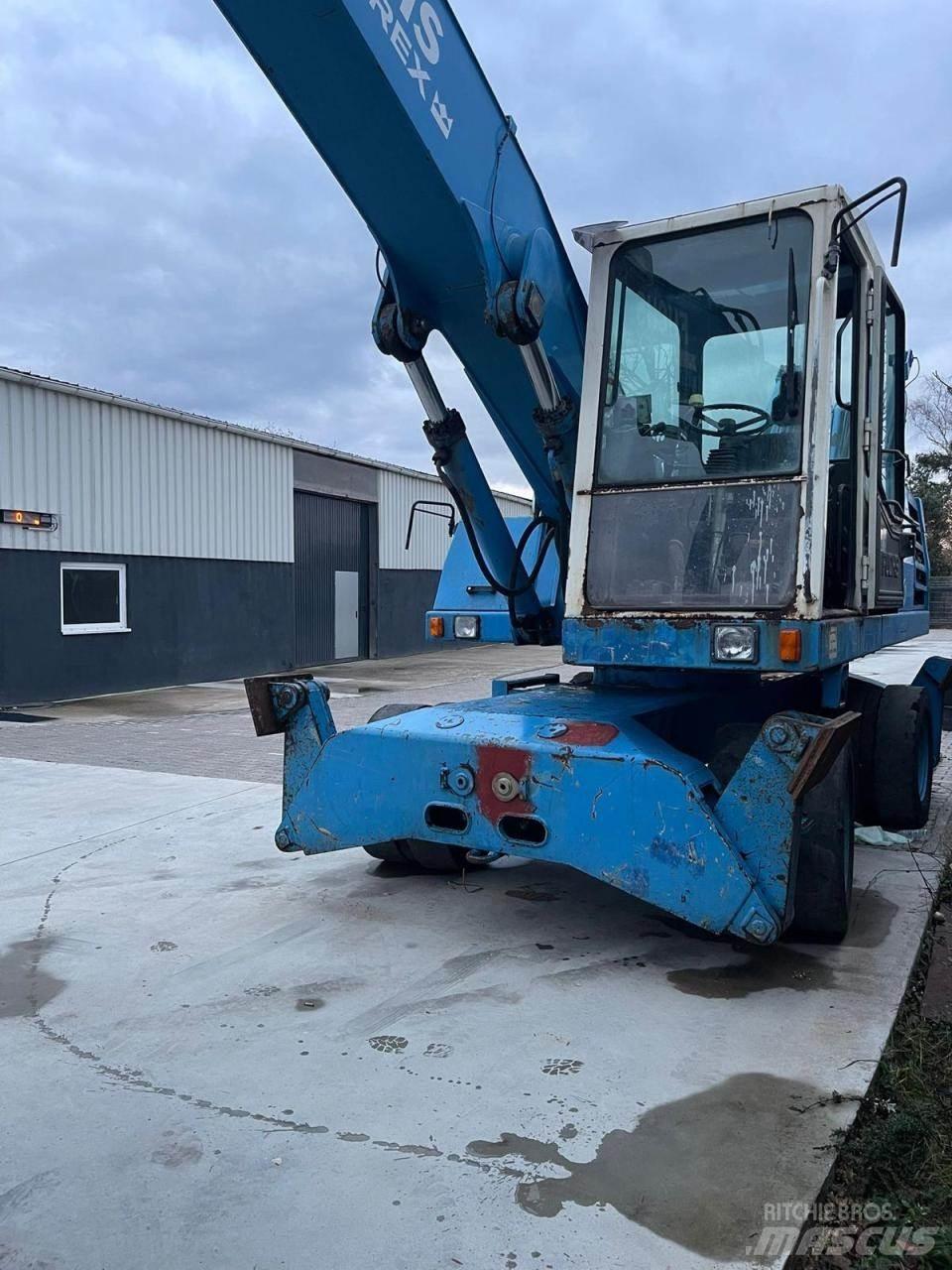 Fuchs MHL 331 Gravemaskiner på hjul