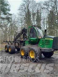 John Deere 1110 E Udkørselsmaskiner