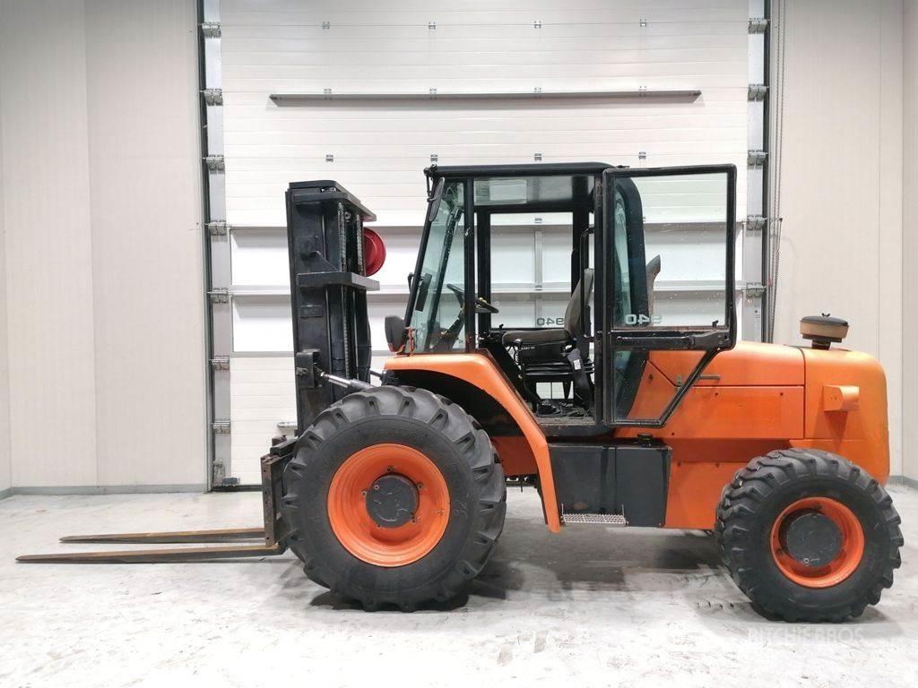 JCB 940 Terrængående gaffeltruck