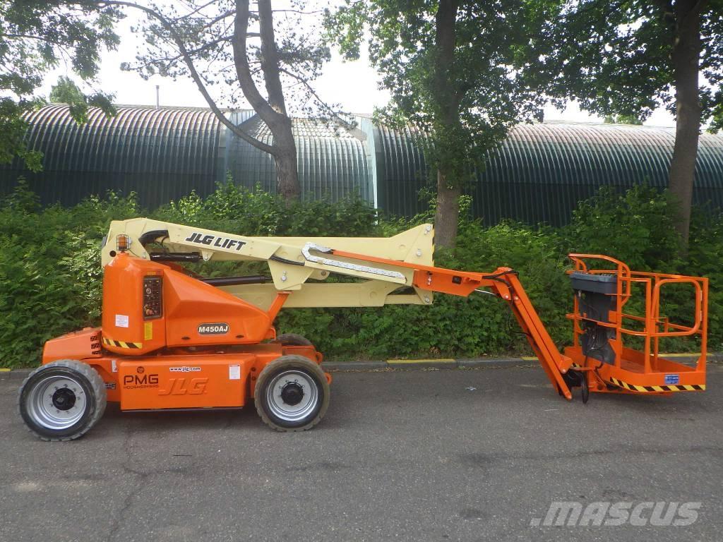 JLG M450AJ Bomlifte med knækarm