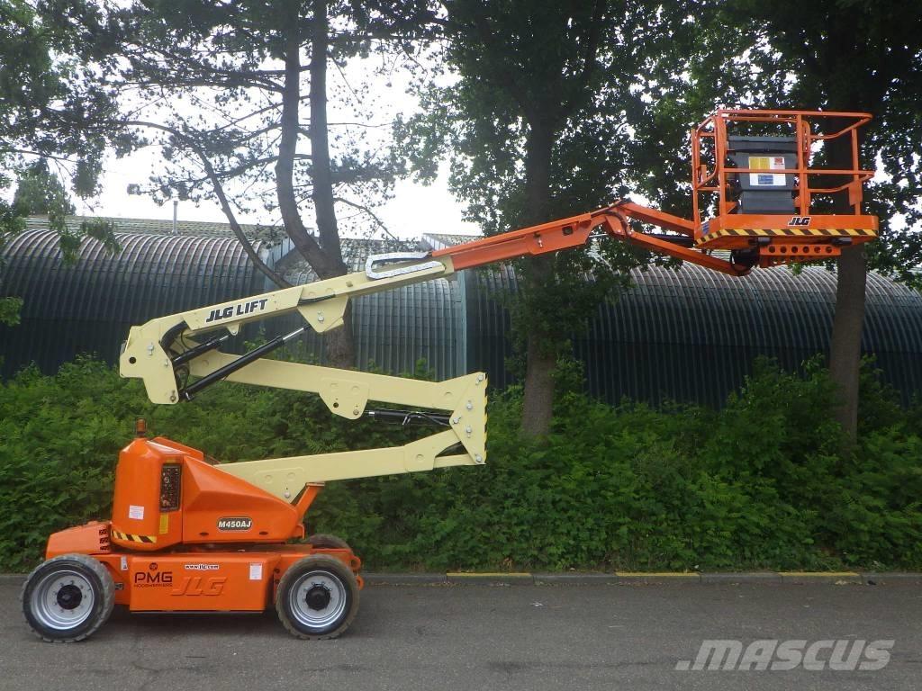JLG M450AJ Bomlifte med knækarm