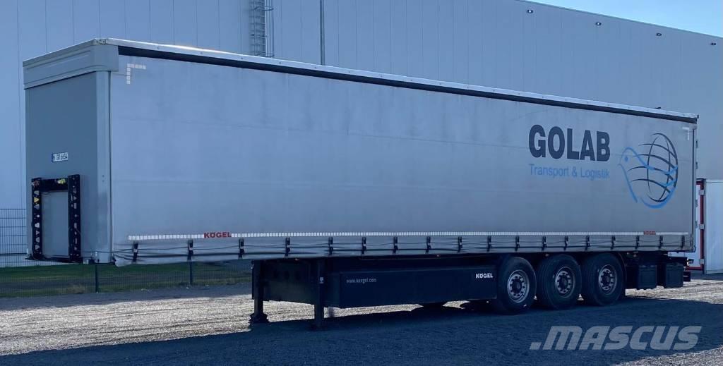Kögel SN 24 Semi-trailer med Gardinsider