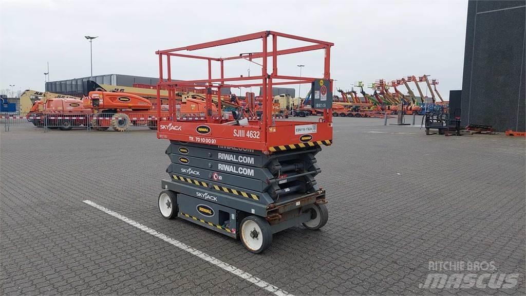 SkyJack SJIII4632 Saxlifte