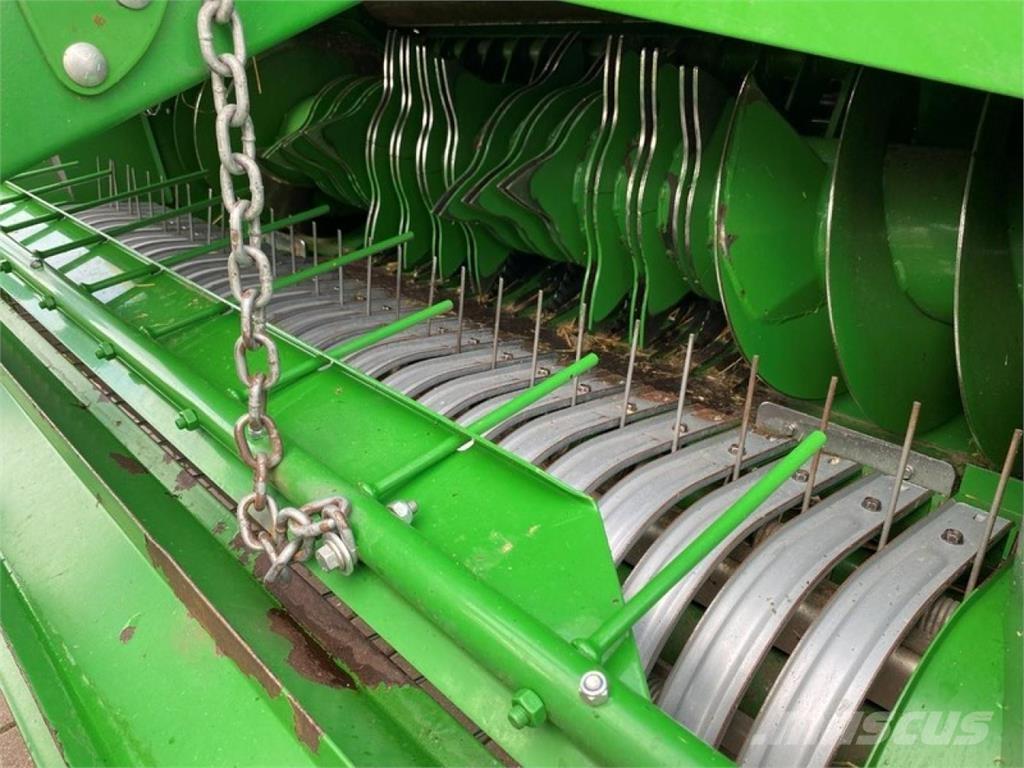 John Deere V 451 M Rundballe-pressere