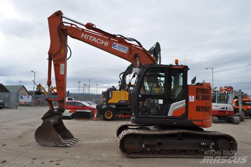 Hitachi ZX 135 US-7 Gravemaskiner på larvebånd