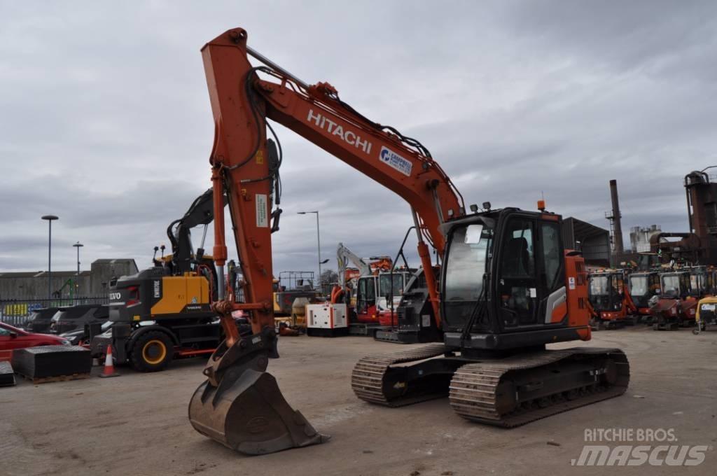 Hitachi ZX 135 US-7 Gravemaskiner på larvebånd