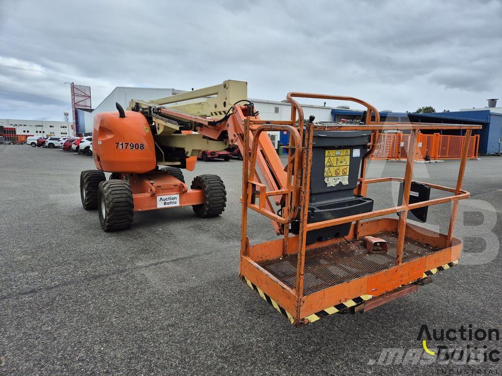 JLG 450 AJ II Bomlifte med knækarm