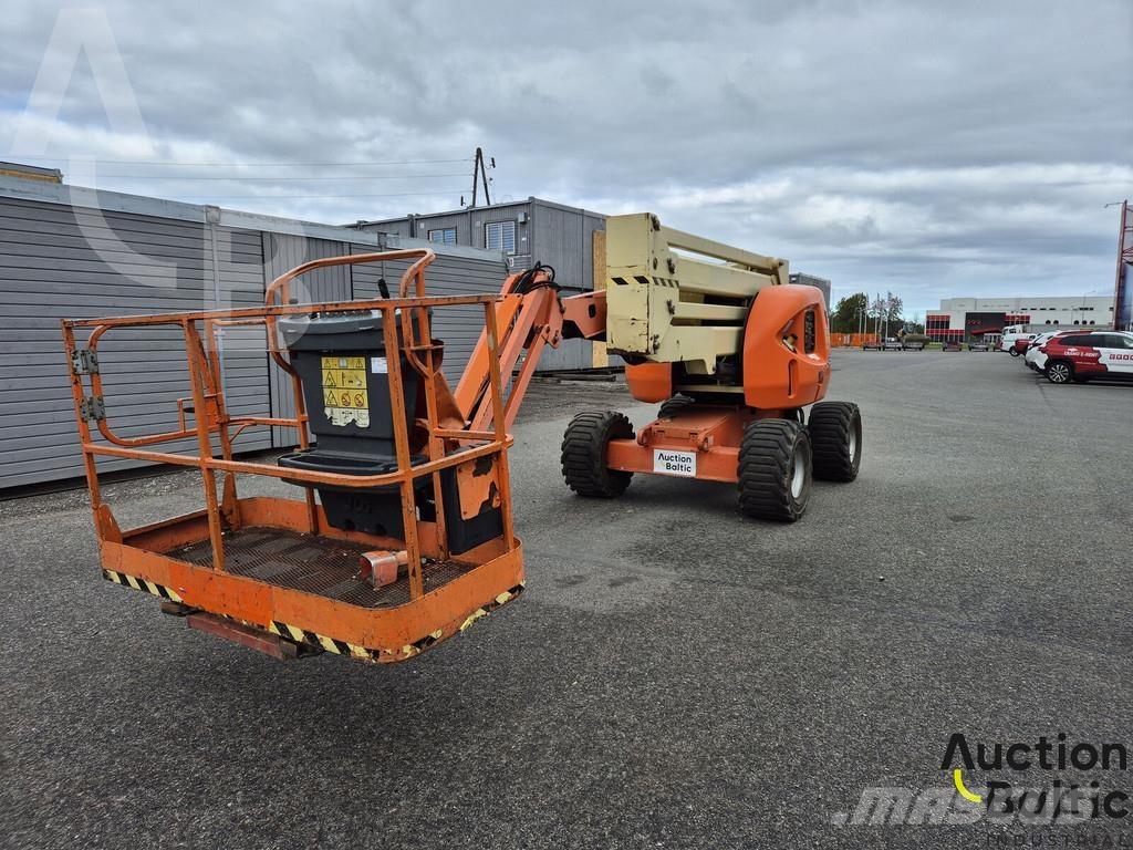 JLG 450 AJ II Bomlifte med knækarm