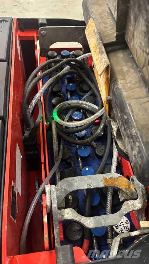 Linde D12AP Selvkørende stablere