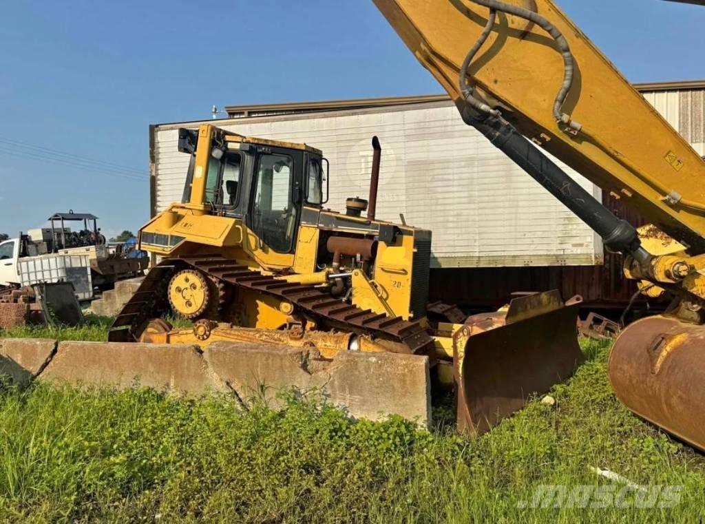 CAT D 6 M Bulldozer på larvebånd