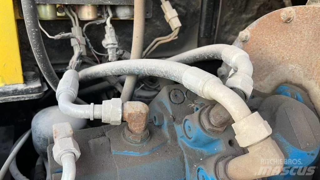 Hyundai 60 W Gravemaskiner på hjul