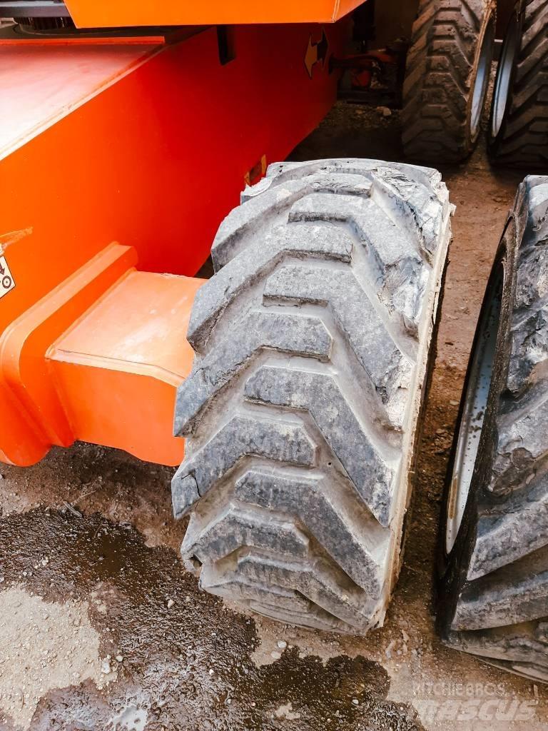 JLG 860 SJ Teleskoplifte