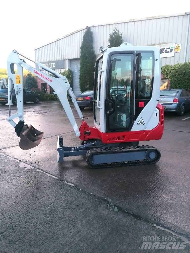 Takeuchi TB216 Minigravemaskiner