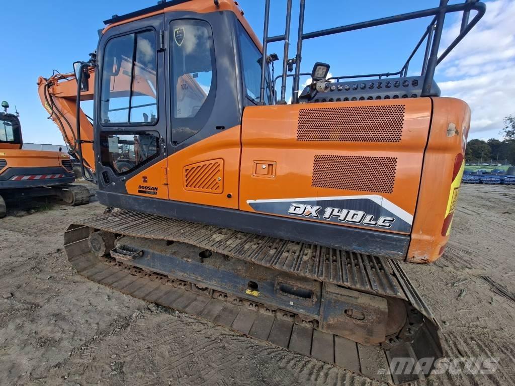 Doosan DX140LC-7 Gravemaskiner på larvebånd