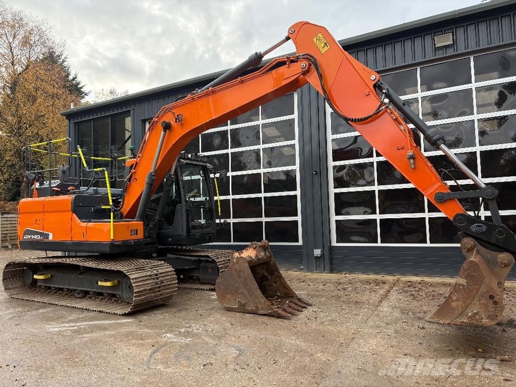 Doosan DX 140 LC Gravemaskiner på larvebånd