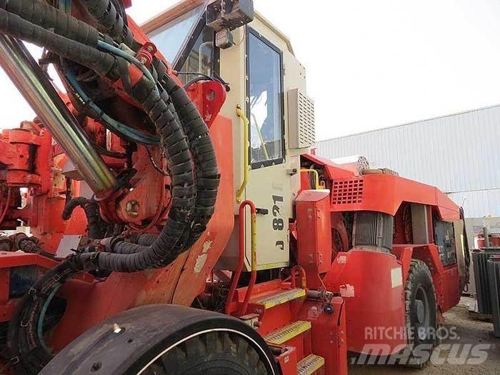 Sandvik DT 821 SC Overfladeboreudstyr / Borerigge