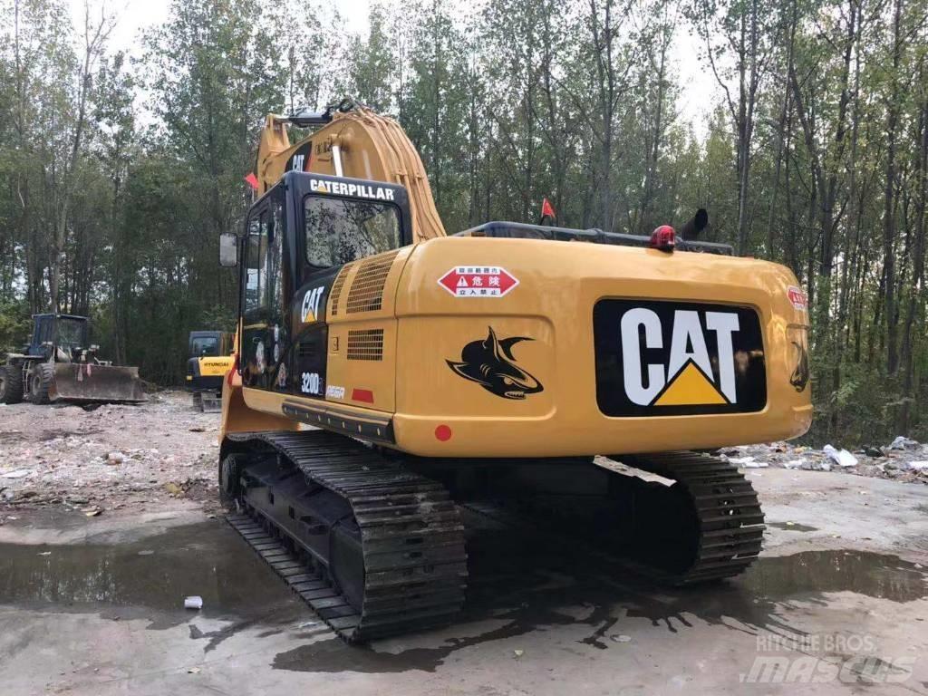 CAT 320D2 Gravemaskiner på larvebånd