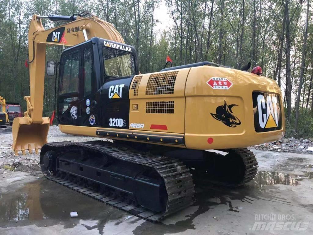CAT 320D2 Gravemaskiner på larvebånd