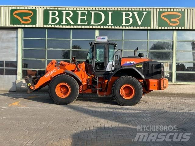 Hitachi ZW 250-6 Læssemaskiner på hjul