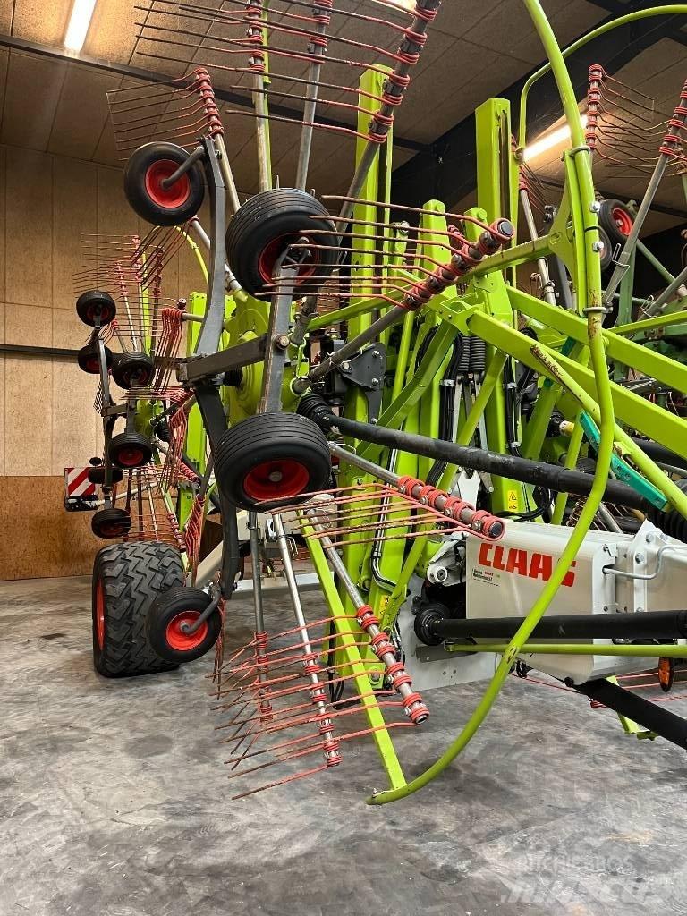 CLAAS Liner 4000 HHV River og høvendere