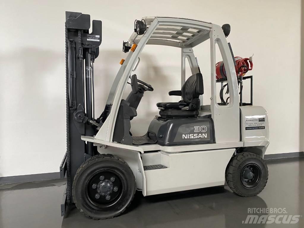Nissan UG1D2A30LQ LPG gaffeltrucks