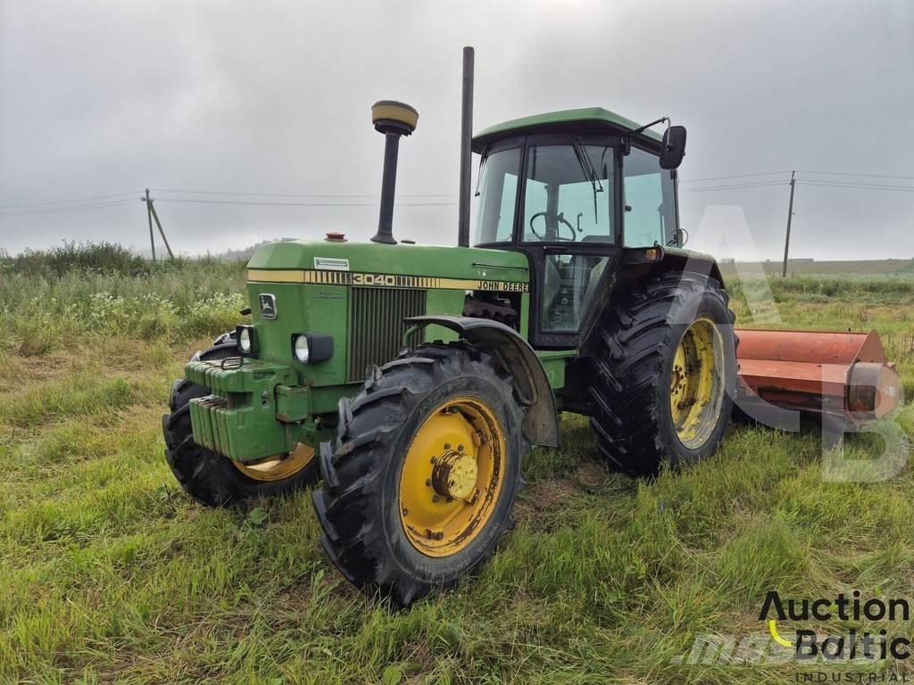 John Deere MFWD Traktorer