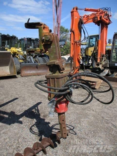 Atlas 1004  Bohrgerät Gravemaskiner på hjul